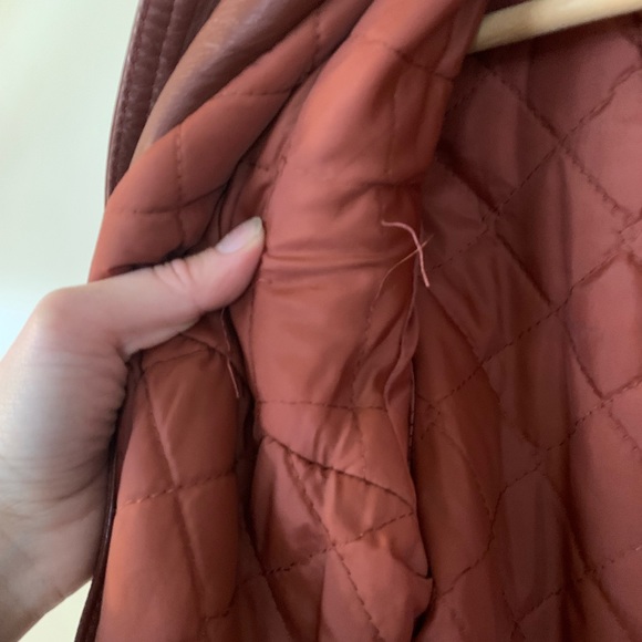 Vintage 70s Women’s Leather Trench Coat w/ Hood & Belt - Picture 8 of 8